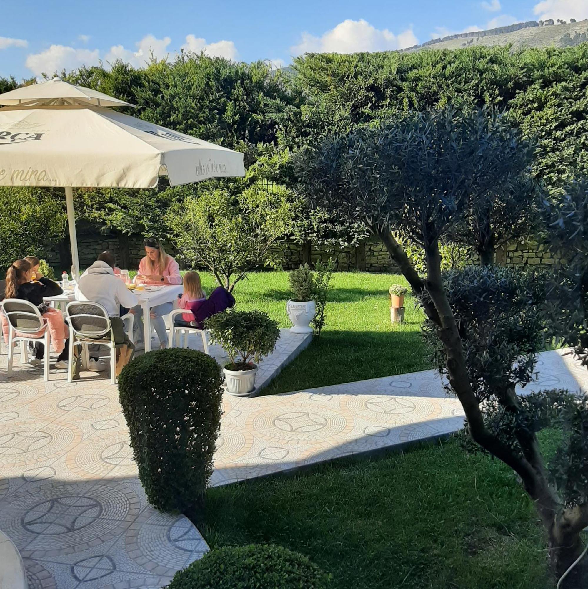 Hotel Vila Arbri Берат Номер фото